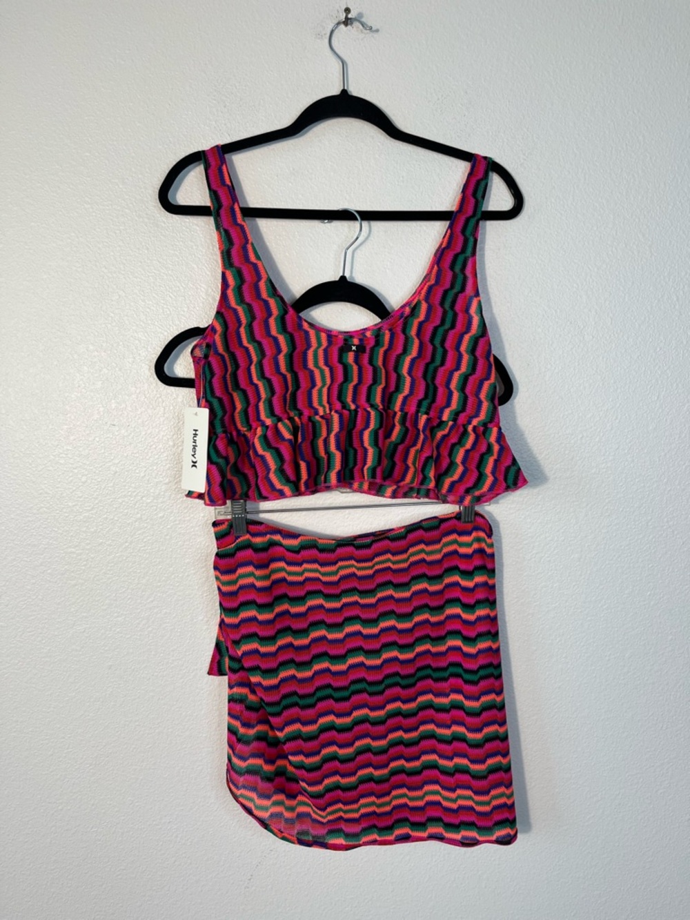 Hurley Zumba Stripe Flounce Tank Top Mesh Wrap Skirt Set Small NWT - Picture 6 of 9